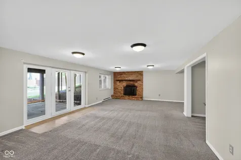 8516 Palm Court Indianapolis IN 46219