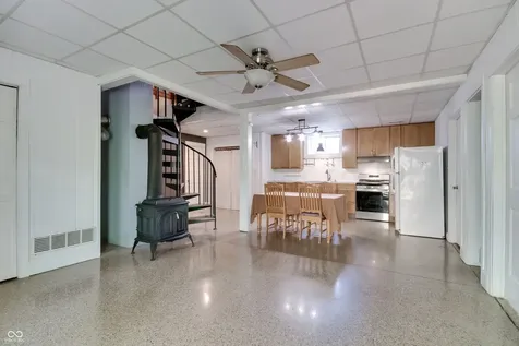 8465 Valley View Drive Martinsville IN 46151