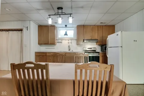 8465 Valley View Drive Martinsville IN 46151