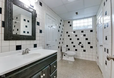 8465 Valley View Drive Martinsville IN 46151