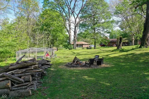 8465 Valley View Drive Martinsville IN 46151