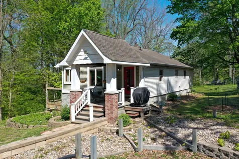 8465 Valley View Drive Martinsville IN 46151