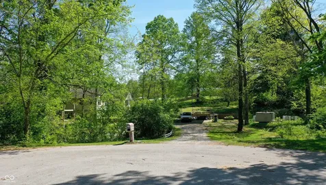 8465 Valley View Drive Martinsville IN 46151