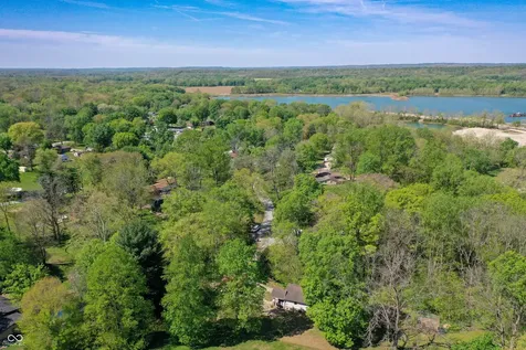 8465 Valley View Drive Martinsville IN 46151