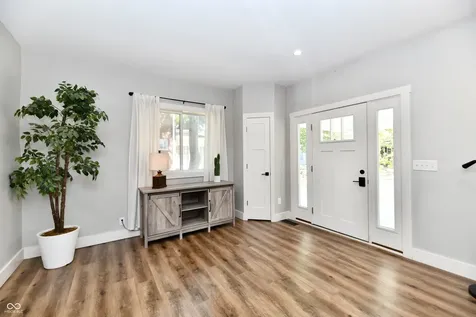 3832 Carrollton Avenue Indianapolis IN 46205