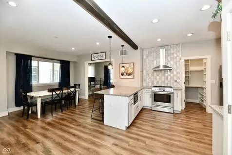3832 Carrollton Avenue Indianapolis IN 46205