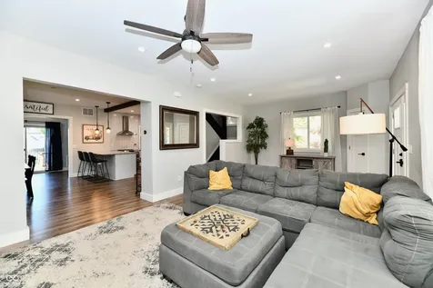 3832 Carrollton Avenue Indianapolis IN 46205