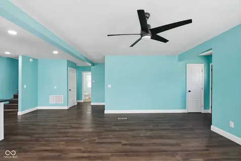 3702 Manor Court Indianapolis IN 46218
