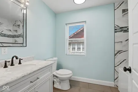3702 Manor Court Indianapolis IN 46218