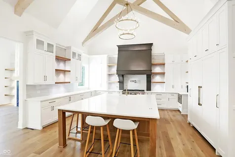 15876 Oak Park Westfield IN 46074