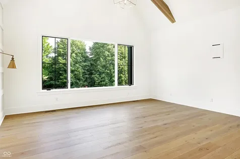 15876 Oak Park Westfield IN 46074
