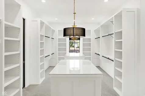 15876 Oak Park Westfield IN 46074