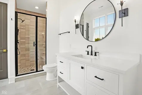 15876 Oak Park Westfield IN 46074