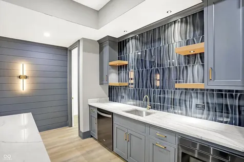 15876 Oak Park Westfield IN 46074
