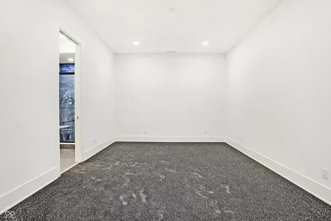15876 Oak Park Westfield IN 46074