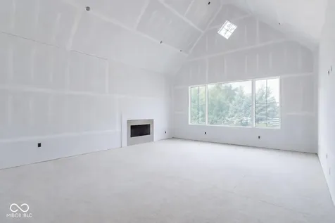 15876 Oak Park Westfield IN 46074