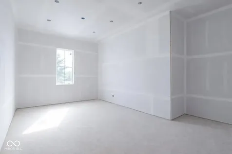 15876 Oak Park Westfield IN 46074