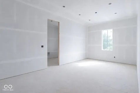 15876 Oak Park Westfield IN 46074