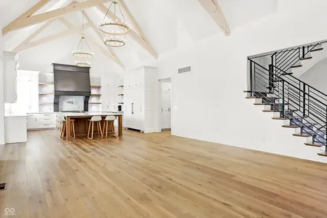 15876 Oak Park Westfield IN 46074