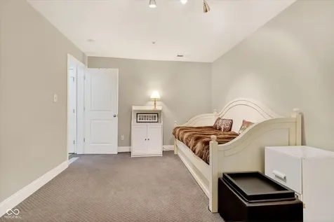 530 Allard Place Indianapolis IN 46202