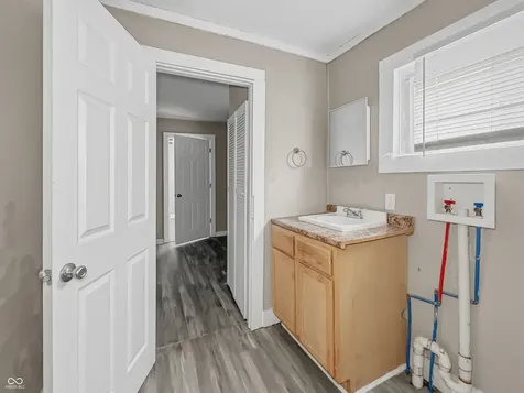 916 E Beecher Street Indianapolis IN 46203