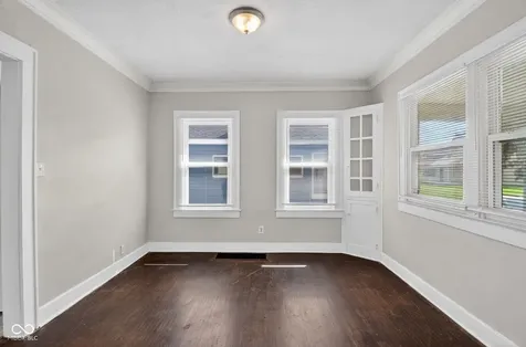 424 Harvard Place Indianapolis IN 46208