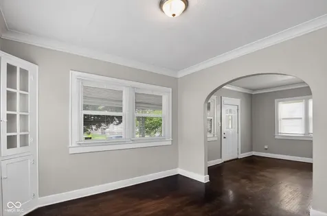 424 Harvard Place Indianapolis IN 46208