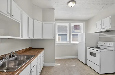 424 Harvard Place Indianapolis IN 46208