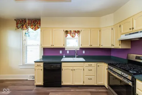 5452 University Avenue Indianapolis IN 46219