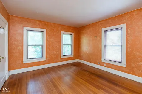 5452 University Avenue Indianapolis IN 46219