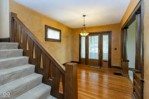 5452 University Avenue Indianapolis IN 46219