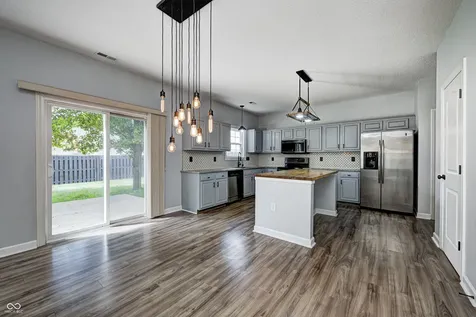 10665 Brooks Street Indianapolis IN 46234