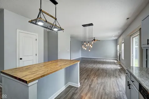 10665 Brooks Street Indianapolis IN 46234