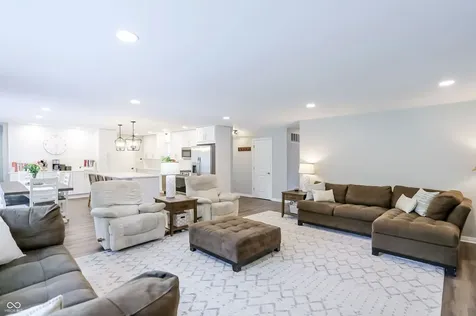 4625 Berkshire Lane Indianapolis IN 46226
