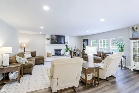 4625 Berkshire Lane Indianapolis IN 46226