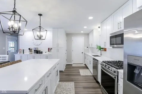 4625 Berkshire Lane Indianapolis IN 46226