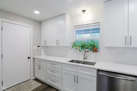 4625 Berkshire Lane Indianapolis IN 46226
