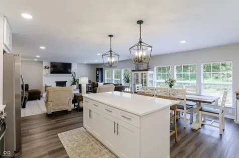 4625 Berkshire Lane Indianapolis IN 46226