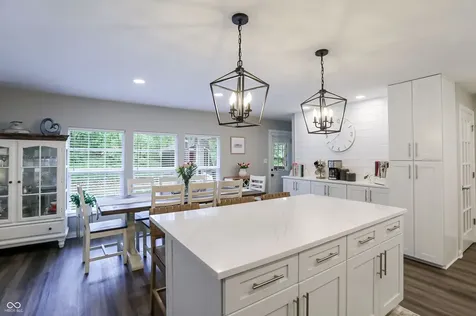 4625 Berkshire Lane Indianapolis IN 46226