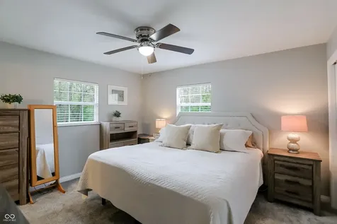 4625 Berkshire Lane Indianapolis IN 46226