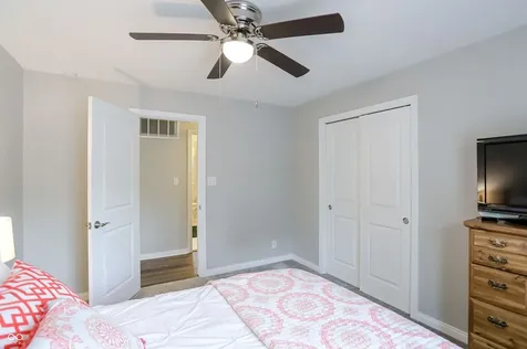 4625 Berkshire Lane Indianapolis IN 46226