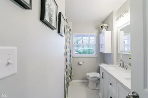 4625 Berkshire Lane Indianapolis IN 46226