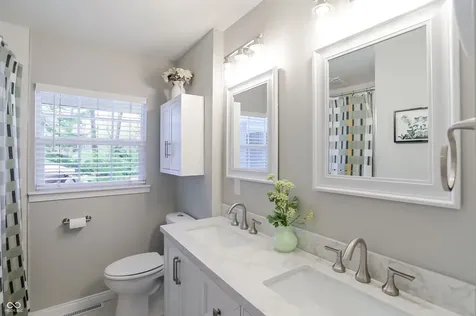 4625 Berkshire Lane Indianapolis IN 46226