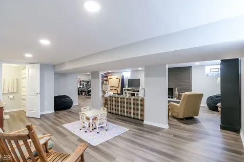 4625 Berkshire Lane Indianapolis IN 46226