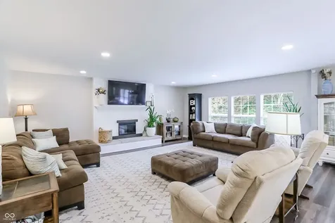 4625 Berkshire Lane Indianapolis IN 46226
