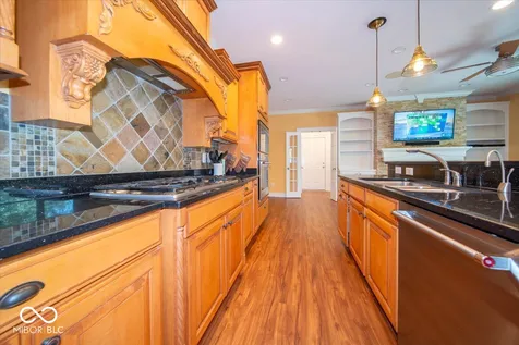 5424 Woodfield Drive N Carmel IN 46033