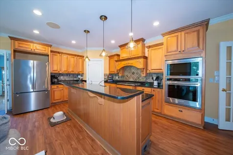 5424 Woodfield Drive N Carmel IN 46033