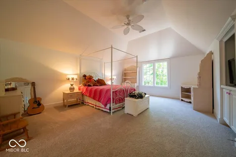 5424 Woodfield Drive N Carmel IN 46033