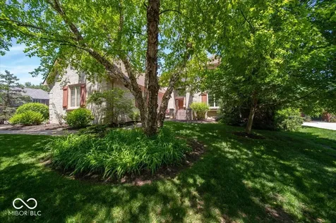 5424 Woodfield Drive N Carmel IN 46033