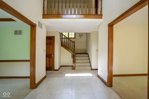 1112 N Dogwood Way Greenfield IN 46140